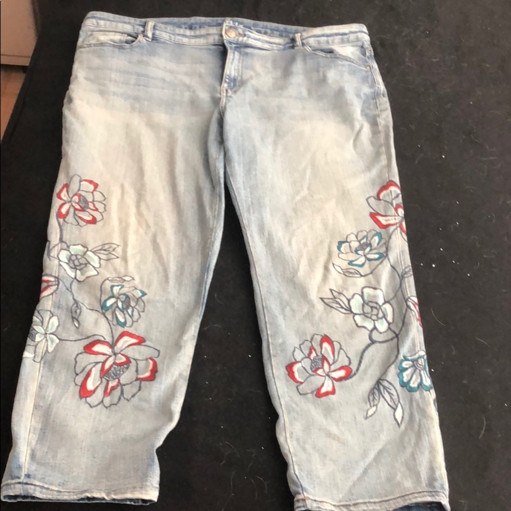 Style & co Boyfriend jeans with embroidery